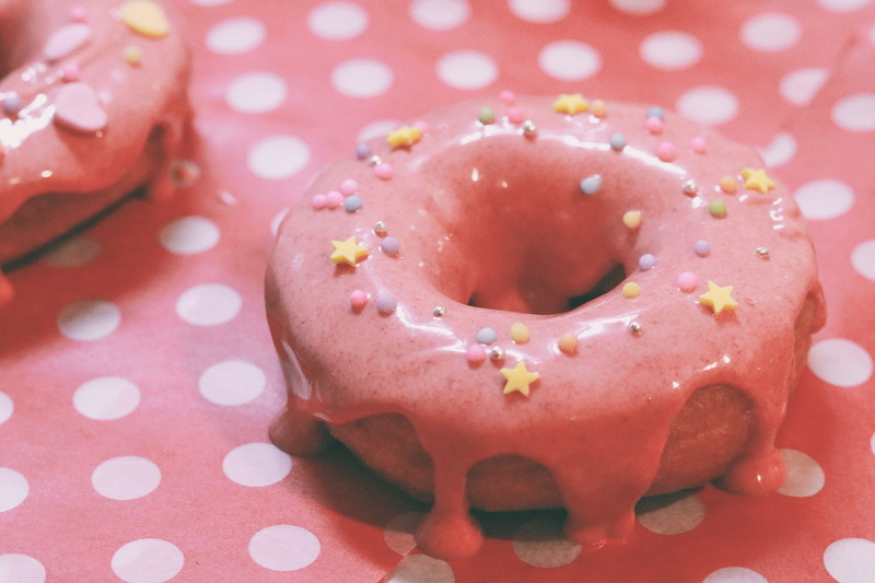 spotted, doughnut, freshness, polka dot, no People, pastry, candy, donut, icing, still life, dessert, table, sweet Food, food and drink, temptation, pink