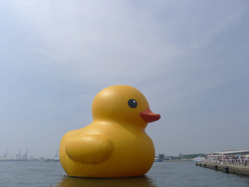 kaohsiung, yellow, floating on water, harbor, water, toy, yellow duck, inflatable, representation, sea, nature, 2K, nautical vessel, architecture, no people
