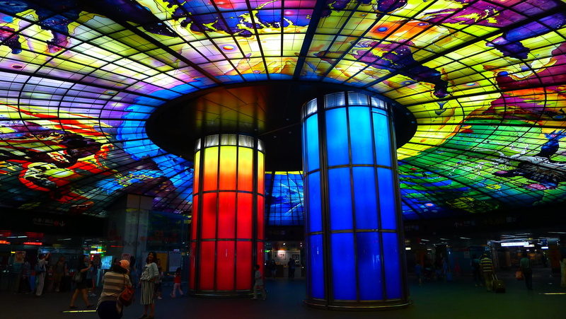 outdoors, incidental people, Taiwan, illuminated, modern, travel destinations, real people, glass, ceiling, transportation, the beach, amusement park, 2K
