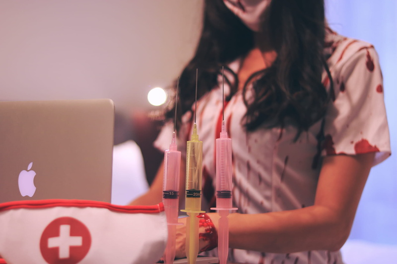 woman, standing, hair, glass, long hair, one Person, caucasian Ethnicity, focus on foreground, young women, young Adult, outfit, food and drink, human body part
