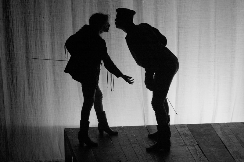 two people, heterosexual couple, males, duel, adult, voghera, couple, silouette, blackandwhite, togetherness, couple - relationship, full length, people