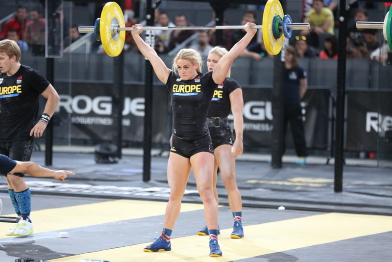 adult, challenge, determination, young adult, healthy lifestyle, athletes, exercising, competition, human arm, full length, lifestyles, real people, strength