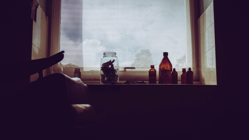 bottles, medicine, glass jar, 5K, window
