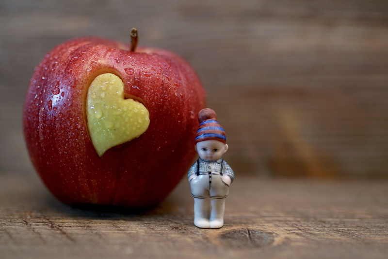 wood, single object, refreshment, moist, appetizing, valentines day, enjoy, human representation, light, still life, break apple, boy, background, fresh