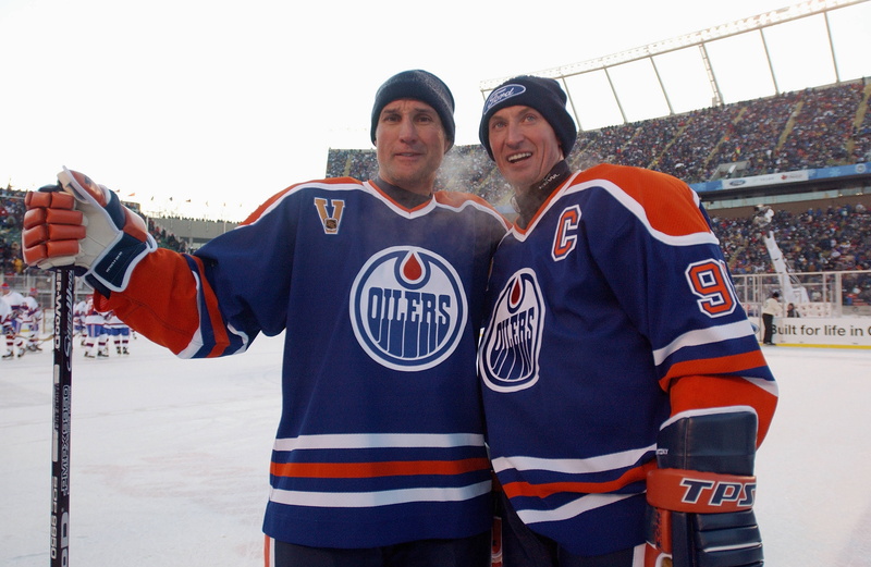 sports Team, caucasian Ethnicity, warm clothing, sports Uniform, day, adult, athlete, standing, sports Race, hockey, competition, stadium, bonding, oilers