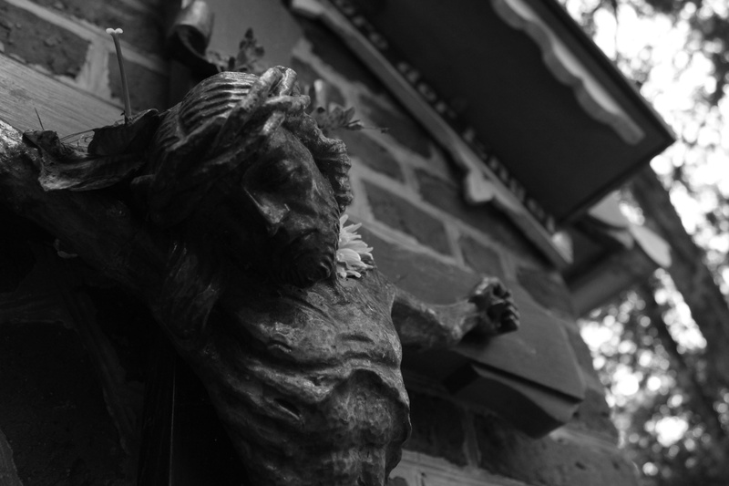 monument, sculpture, crucifixion, christ, jesus, building exterior, wooden cross, resurrection, statue, religion, son of god, focus on foreground, architecture