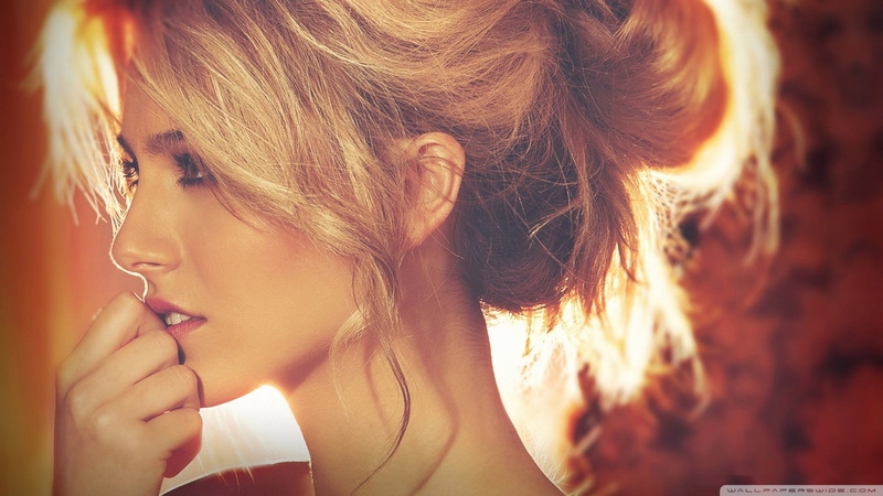 young women, blonde, headshot, real people, contemplation, adult, human hair, hairstyle, looking, lifestyles, beauty, sunlight, 1080P, long hair, Kendall Mickal