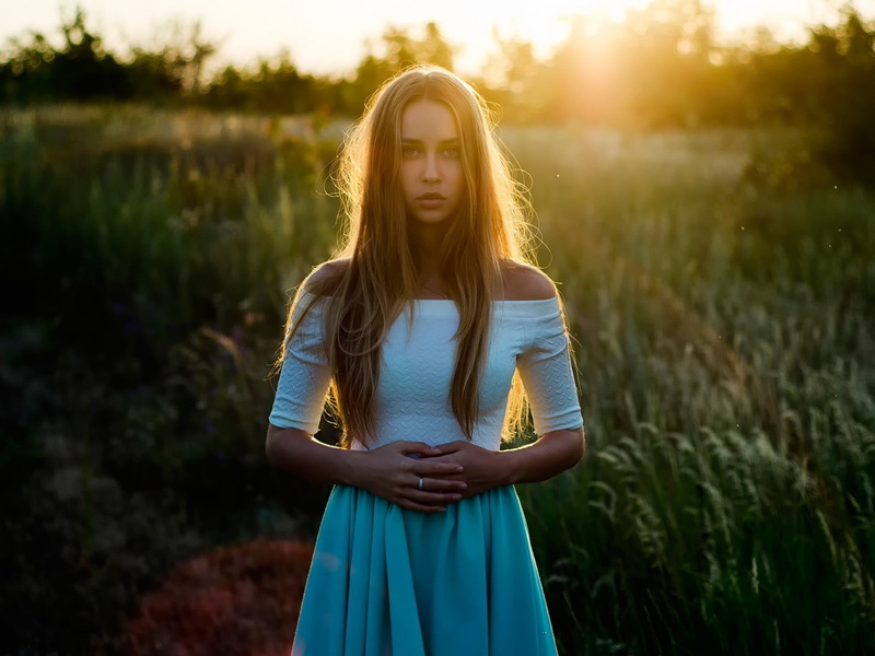backlighting, fashion, open mouth, long hair, standing, lifestyles, real people, front view, depth of field, beauty, young adult, skirt, nature, plant