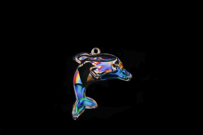 rainbow, colour, fish, pendant, animal, copy space, cut out, multicolored, nature, shape, background, prism, mid-air, iridescent, pattern, polarized light