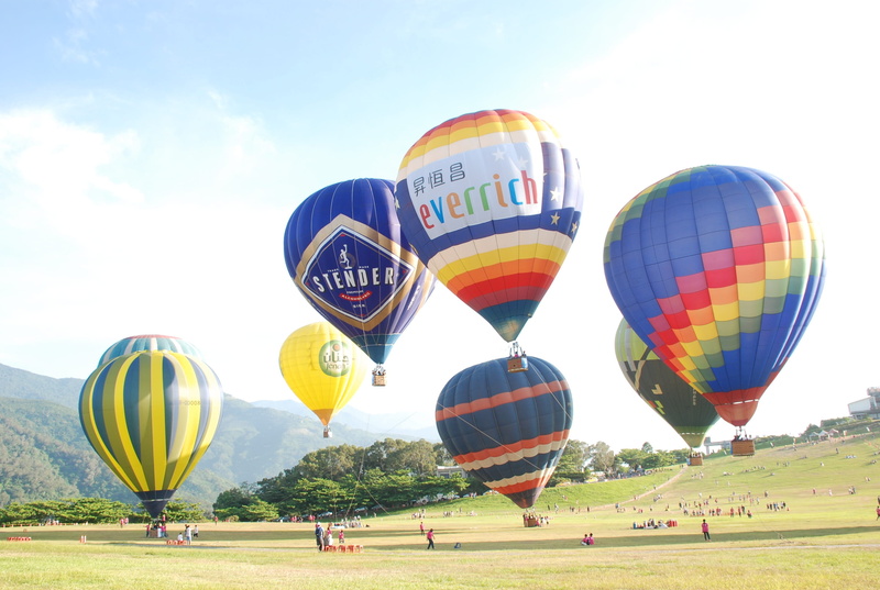 balloon, air Vehicle, nature, taiwan china, multi Colored, hot Air Balloon, 2K, basket, China, transportation, air, blue, adventure, sky, group of people