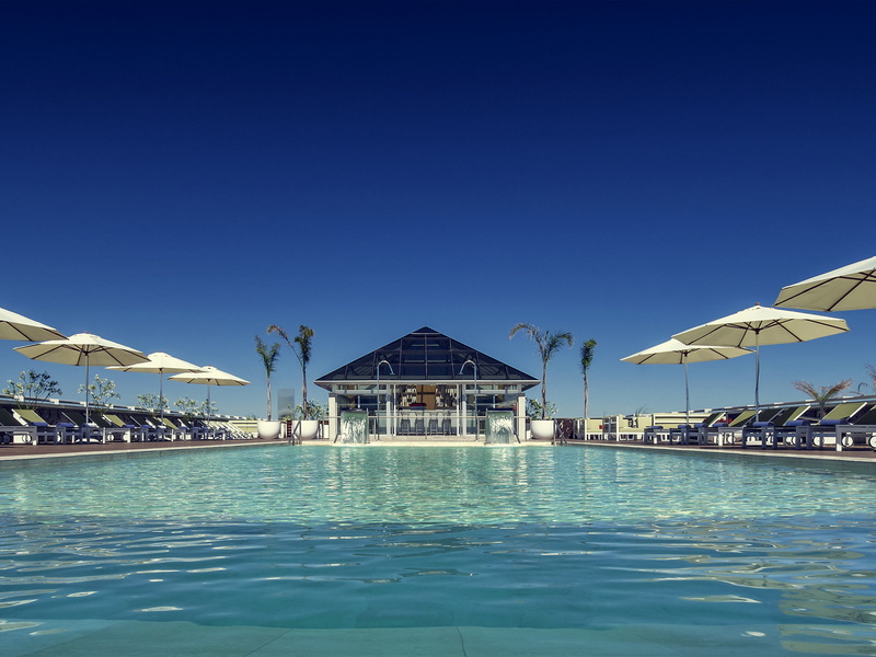 sea, travel destinations, parasol, outdoors, luxury, blue, sky, house, built structure, swimming pool, 1080P, clear sky, Santa Rosa, building, tourist resort
