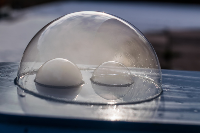 air, nature, no people, household equipment, indoors, cold temperature, air bubbles, 5K, sphere, smoke, fragility, light, vulnerability, winter, beautiful