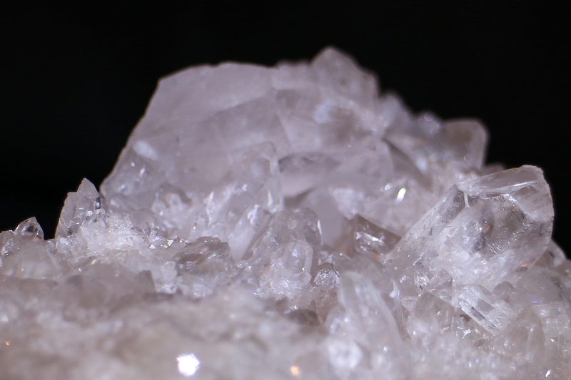 natural condition, jewelry, studio shot, nature, large group of objects, gemstone, Rock Crystal, crystal quartz, clear, geology, mineral, stone, healing stone