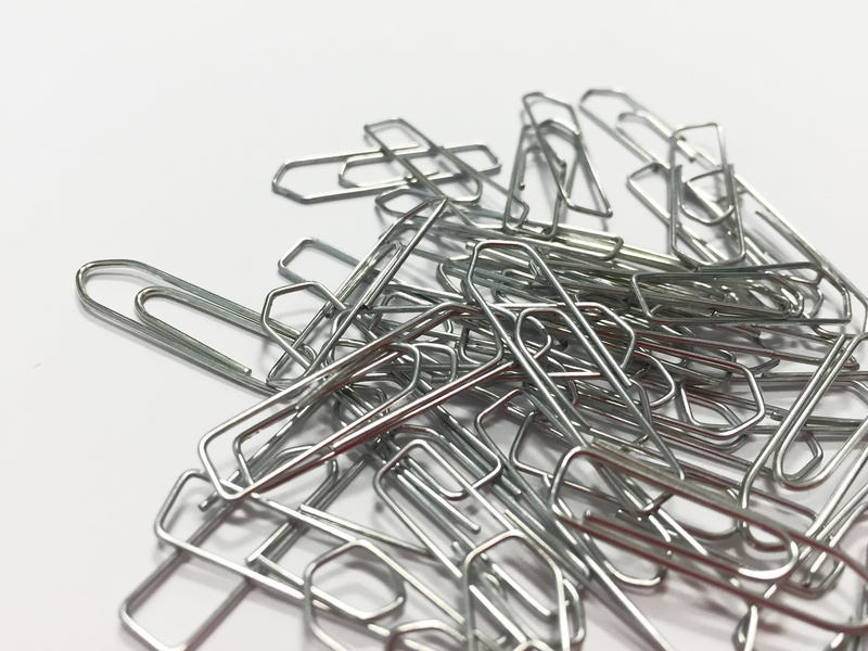 indoors, white background, still life, stationery items, office supply, datailaufnahme, chaos, paper Clip, clip, business, close, alloy, abundance, cut out