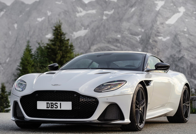 mode of transportation, nature, martin, snow, outdoors, focus on foreground, technology, cold temperature, dbs, transportation, land vehicle, aston, no people