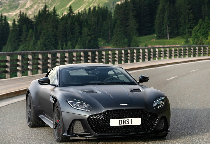 sports race, (2019), day, grey, wheel, road trip, driving, car, competition, motor vehicle, dbs, mode of transportation, 720P, street, plant, racecar
