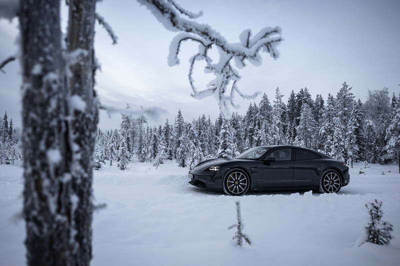 Snow, Black Car, Sport Car, Porsche Taycan 4S, Vehicle, 4K, Winter, Car, Porsche