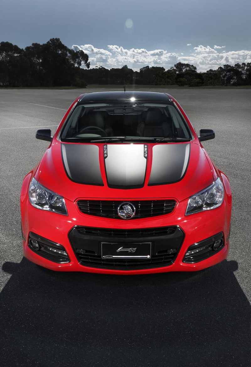 holden, sport, 720P, driving, motorsport, edition, motor vehicle, speed, competition, car, v, lowndes, special, road, motion, commodore, land vehicle