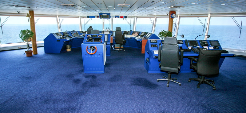 cruise ship, mode of transportation, room, cruise, miami, airport departure area, table, air vehicle, control, airplane, absence, desk, usa, naval, ceiling