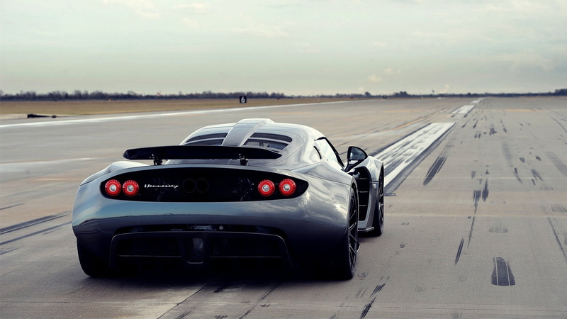Hennessey Venom GT, motor racing track, land vehicle, no people, 1080P, speed, transportation, motor vehicle, road, motion, airport, outdoors, car, day
