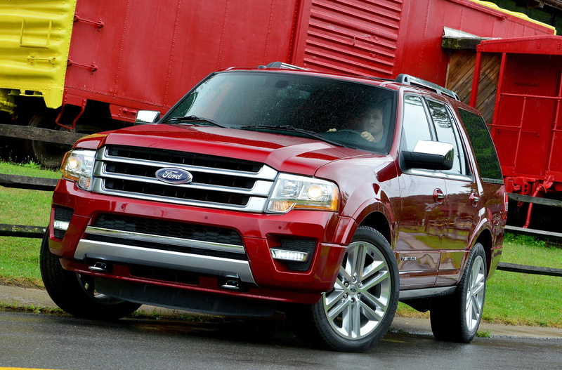 architecture, ford, garage, no people, hennessey, city, truck, street, 1080P, red, day, motor vehicle, velociraptor, car, freight transportation, land vehicle