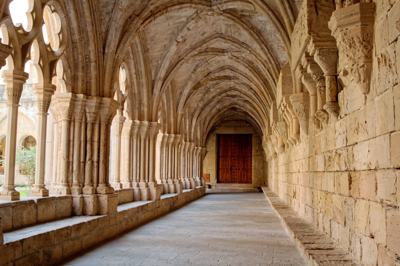indoors, historic building, the way forward, architectural column, travel, travel destinations, monastery, romanesque, ceiling, building, 2K, ancient civilization