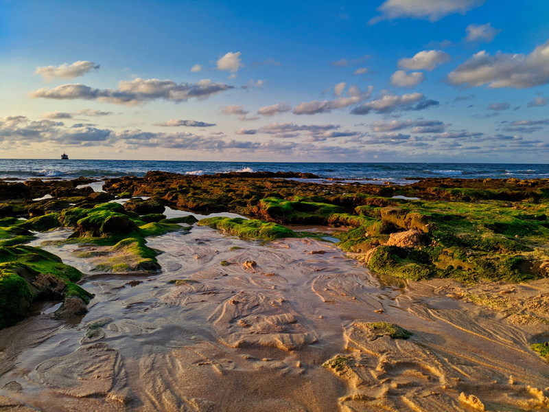 cloud - sky, horizon, beauty in nature, 4K, sky, ocean, cloudy, beach, solid, outdoors, mohammédia, nokia, sea, tranquility, sand, rock - object, non-urban scene