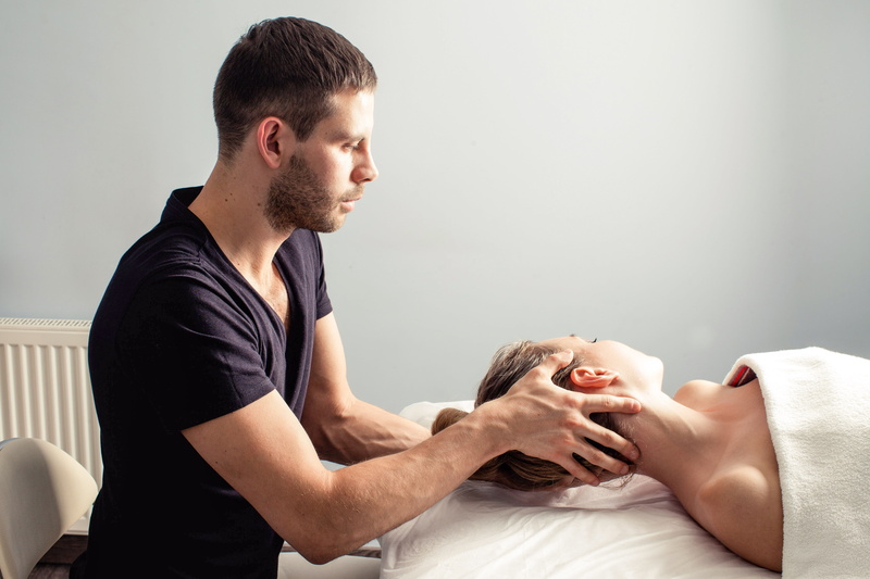 males, wellbeing, women, two people, massaging, healthcare and medicine, lifestyles, adult, people, corporal, relaxation, massage therapist, young adult