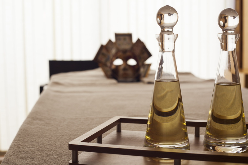 relaxation, indoors, transparent, two, queen - chess piece, Hotel, composition, traly, board game, beautiful, focus on foreground, smell, Massage, luxury