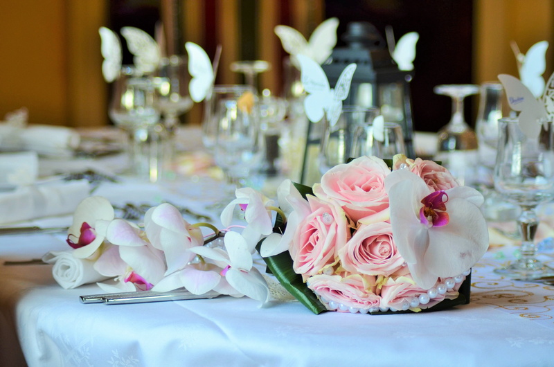 indoors, flowers, table, flower head, beside, festival, nature, 4K, elegance, i love you, wedding bouquet, close-up, pink color, catering, wedding photo