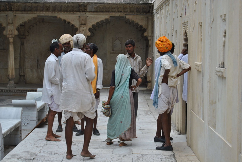 full length, rajastan india, day, religion, walking, women, clothing, belief, people, adult, spirituality, built structure, group of people, indianmen