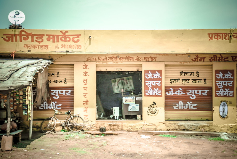 communication, travel, trip, street, 2K, text, sign, yellow, wall - building feature, no people, non-western script, script, western script, information