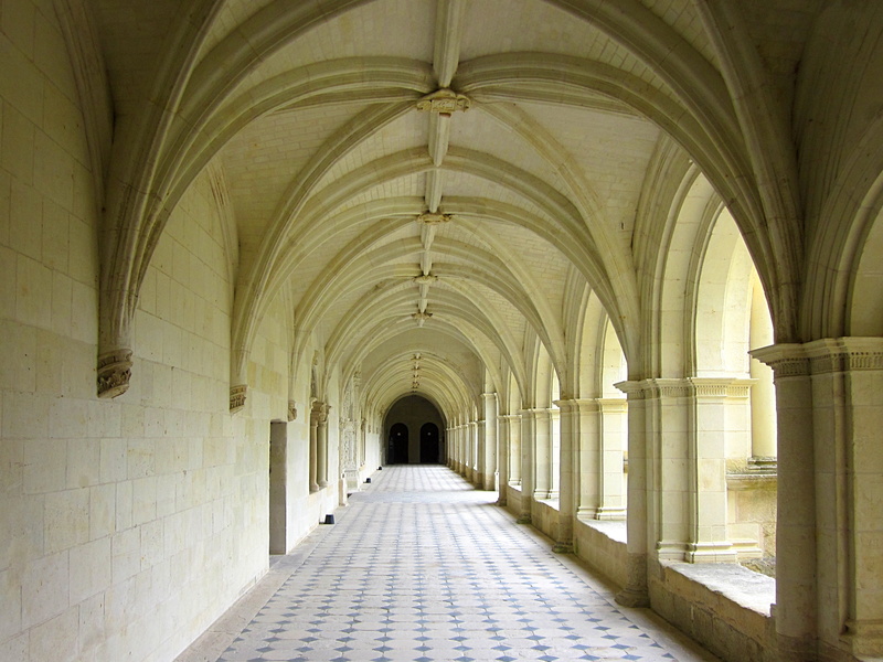 corridor, diminishing perspective, fontevraud abbey, chinon, arch, arcade, architecture, architectural column, the past, abbey, cloister, empty, romanesque