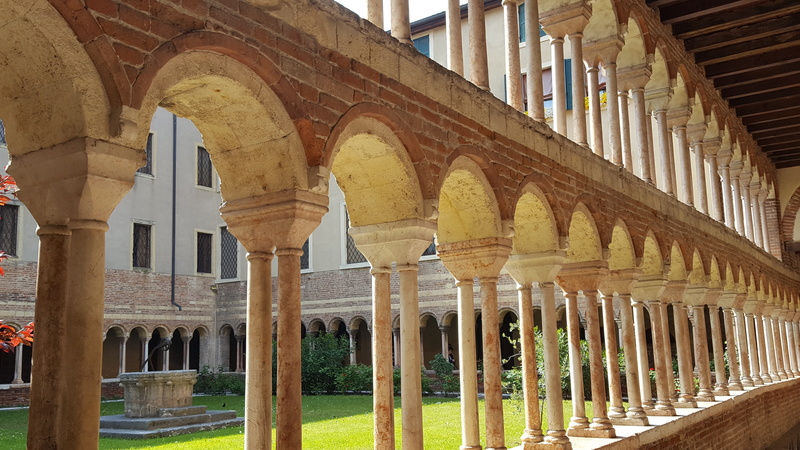 architecture, history, colonnade, low angle view, building, nature, arch, Historically, ancient, day, arched, arcade, old, travel, courtyard, outdoors