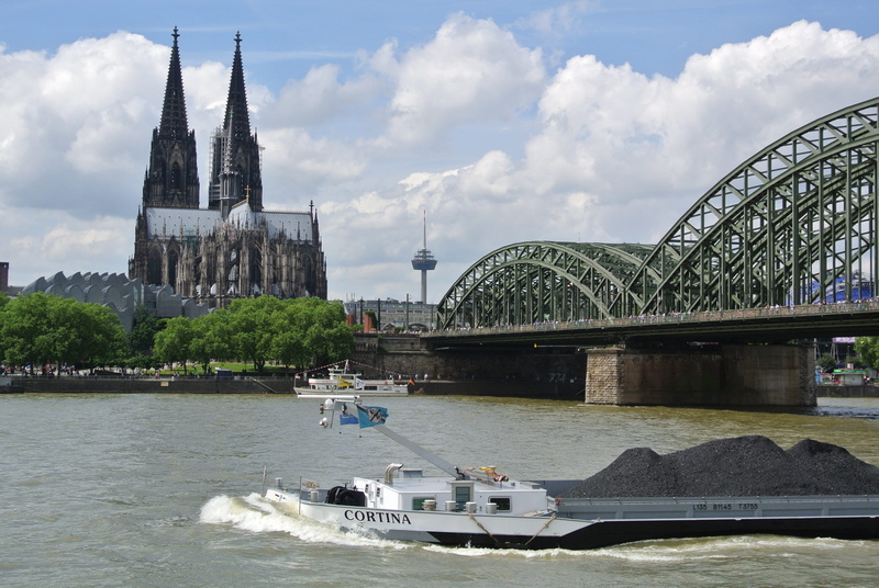 passenger craft, shipping, familia, building exterior, sky, cologne on the rhine, cathedral, 4K, arch bridge, bridge, built structure, water, nautical vessel