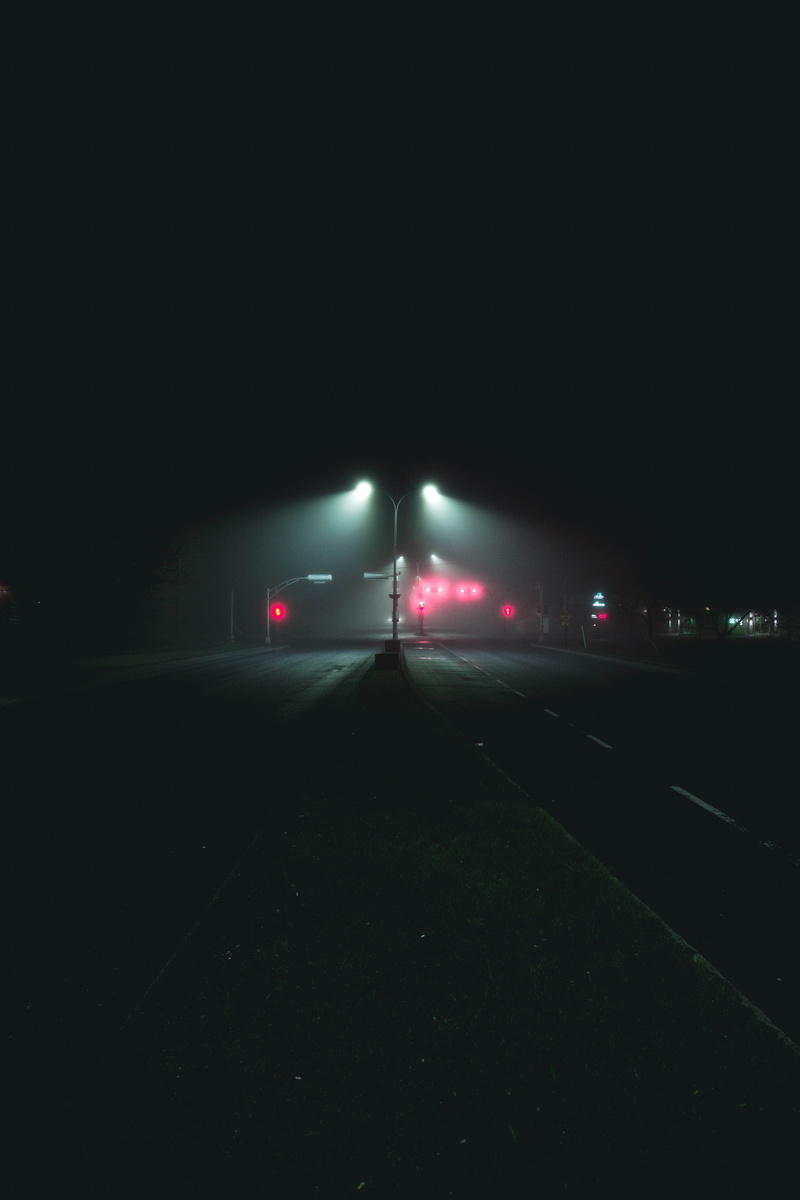 light, truck, no People, car, illuminated, red, transportation, 5K, driving, semi-Truck, multiple Lane Highway, copy space, city, speed, lighting equipment
