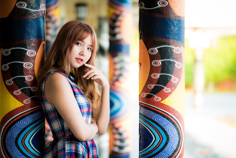 one person, dress, leisure activity, adult, portrait, Asian, young adult, casual clothing, hairstyle, beautiful woman, teenager, fashion, young women, women