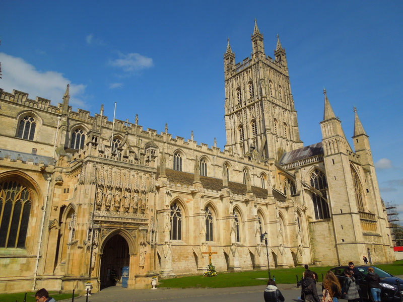 uk, arch, nature, religion, day, travel destinations, travel, gloucester cathedral, gothic, 4K, gloucester, crowd, history, built structure, cathedral of gloucester