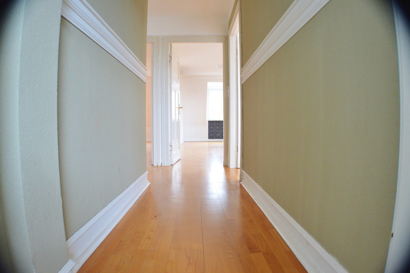 hell, wooden, apartment, brown, direction, door, no people, gang, built structure, parquet, corridor, day, inner hallway, domestic room, entrance, architectural column