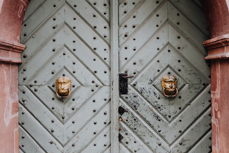 old, intricately, building exterior, built structure, doorknob, wood - material, safety, outdoors, ornamented, 5K, pattern, protection, building, close-up