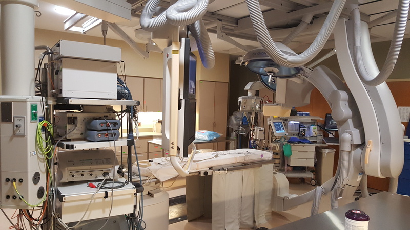 bed, examination room, business, healthcare and medicine, machine part, laboratory, equipment, car plant, machine, production line, machinery, large group of objects