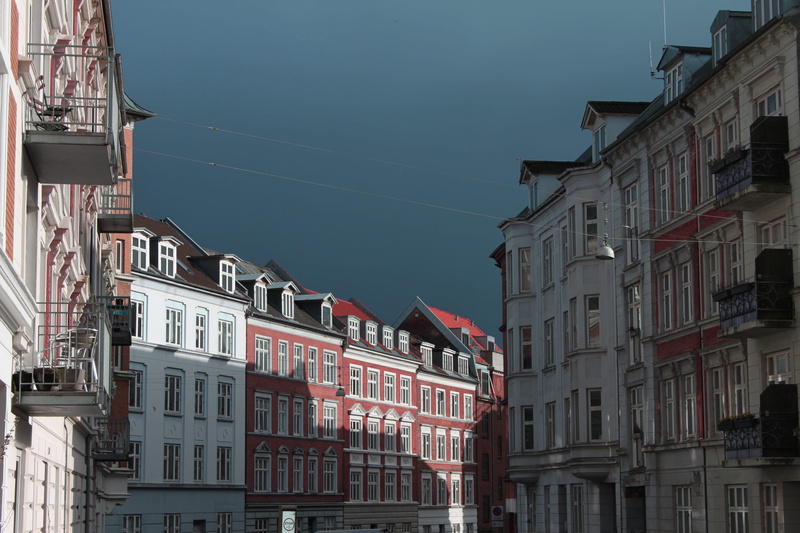 falstersgade, clouds, building exterior, city life, day, building, location, built structure, aarhus, street, neighborhood, architecture, sky, 4K, sunlight