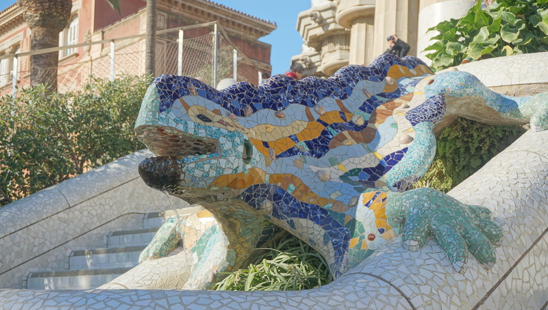 no people, representation, building, outdoors, art and craft, low angle view, park güell, gaudi, building exterior, sunlight, built structure, human representation