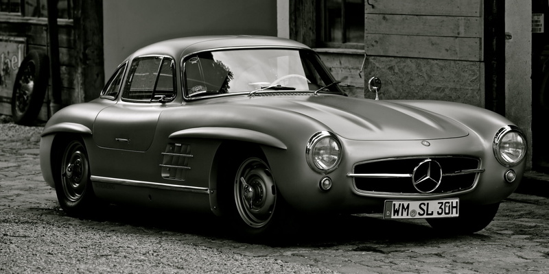 Mercedes-Benz 300 SL, built structure, gray, Coupe, classic, outdoors, 1080P, day, metal, old, benz, vintage, motor vehicle, retro styled, city, land vehicle