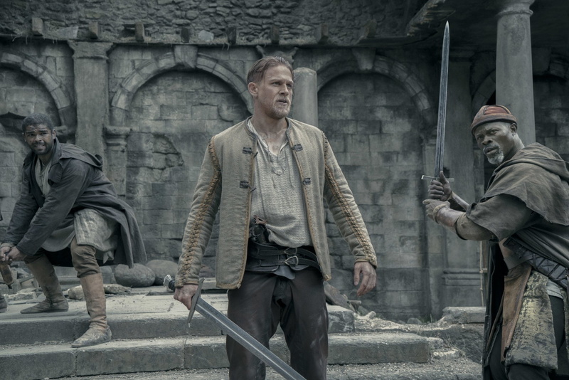 history, young men, the past, day, representation, building, Djimon Hounsou, building exterior, Charlie Hunnam, human representation, three quarter length