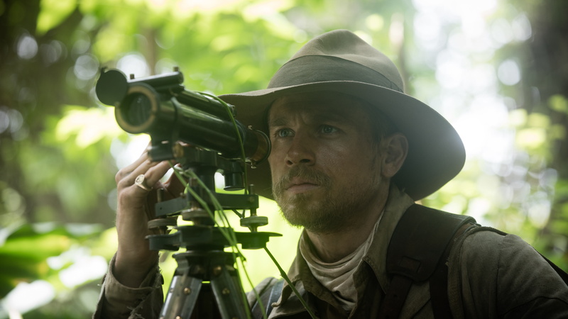 front, field, brown, telescope, Berlin International Film Festival 2017, Charlie Hunnam, shallow, refracting, 8K, depth, photo, man, standing, wearing