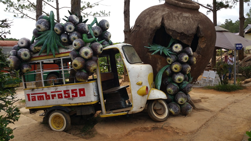 5K, sculpture, creativity, vietnam, outdoors, city, car, art and craft, truck, vehicle, transportation system, representation, no people, human representation