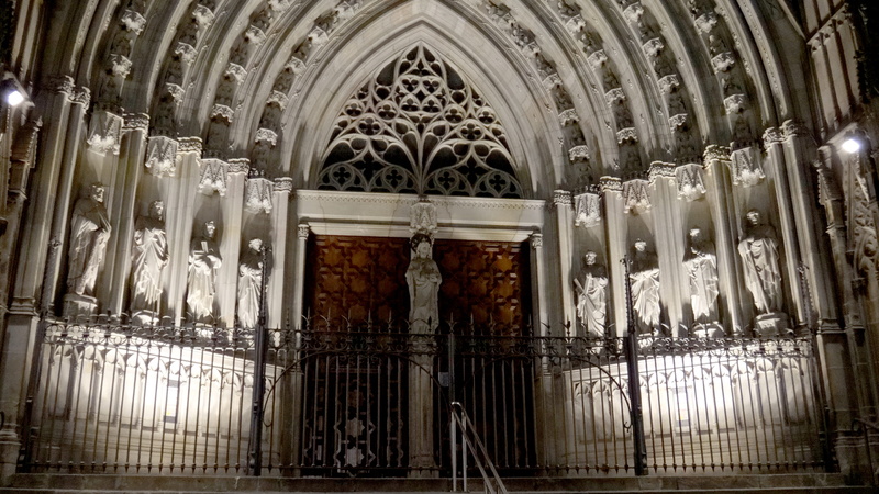 glass, basílica de santa maria del pi, contrast, gothic style, no people, saints, architecture and art, 4K, built structure, church, history, low angle view