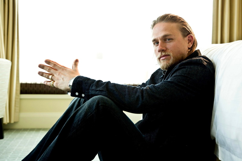 1080P, blonde, actor, male, look, Charlie Hunnam