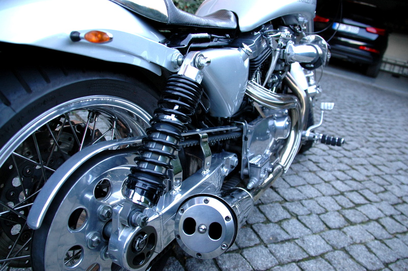 motorcycle, harley davidson, cobblestone, car, mode of Transport, no people, mode of transportation, city, motor vehicle, headlight, conversion, wheel